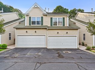 1310 Lexington Blvd UNIT 1310, Bethel, CT 06801