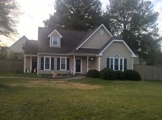 2738 Waters Edge Dr, Sanford, NC 27330