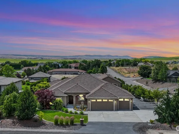 2702 N Levi Street, Kennewick, WA 99338