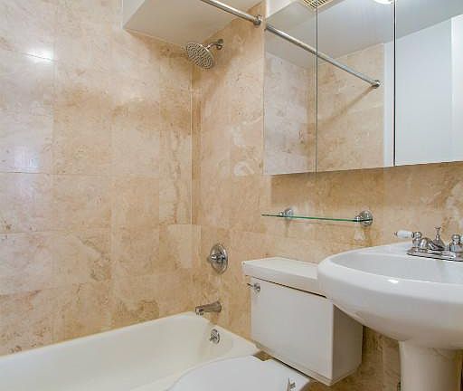 5th image of 68 Clinton St APT 3a