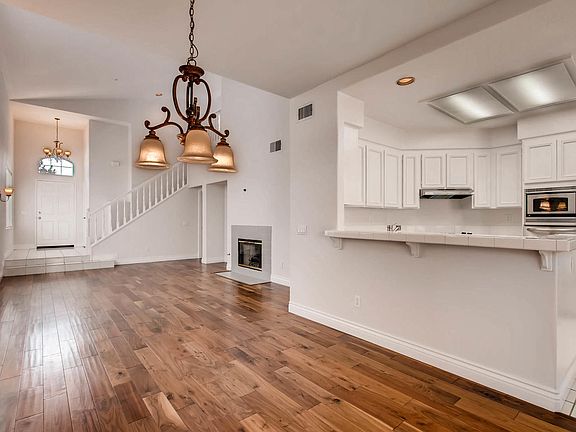 3rd image of 2414 N Summit Circle Gln
