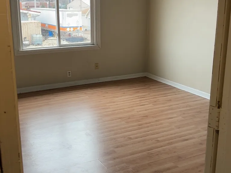 320 N 7th St #B — Photo 3
