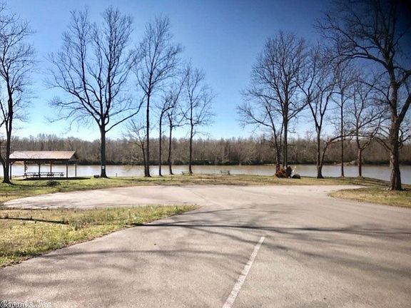 3rd image of 1409 Myrna Ln