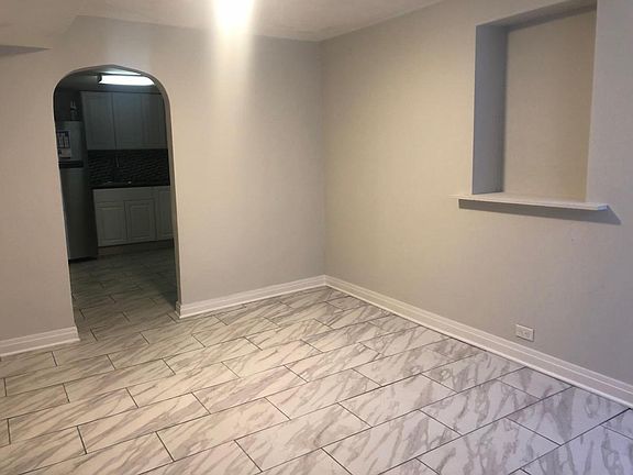2nd image of 2511 N Harlem Ave #Bf