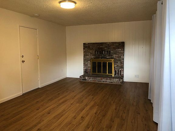 2nd image of 779 Stansbury Dr