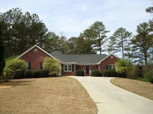 2805 Chimney View Dr SW, Conyers, GA 30094