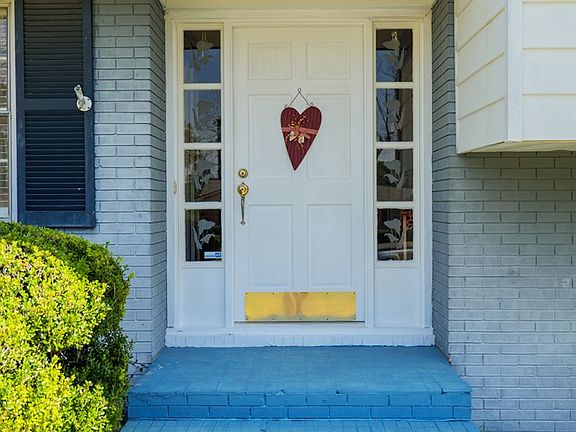 4th image of 26 Loganberry Cir