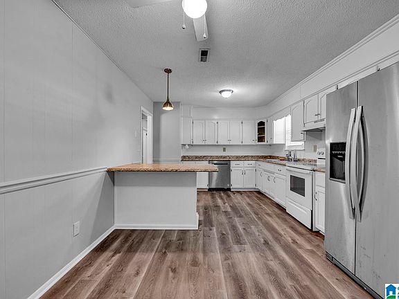 5th image of 336 Brookwood Cir