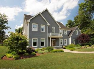 60 Patricia Cir, Fairfield, CT 06825