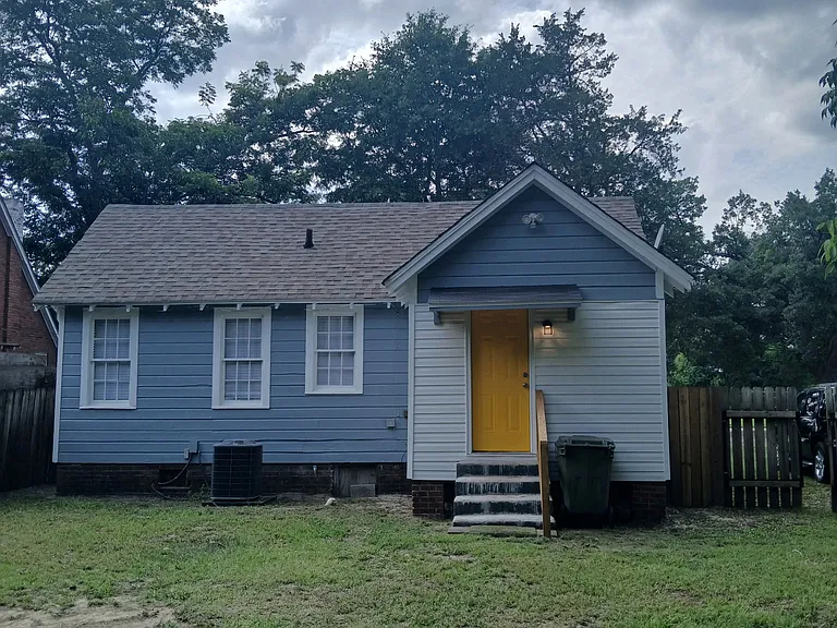 15 Morgan Ave — Photo 3