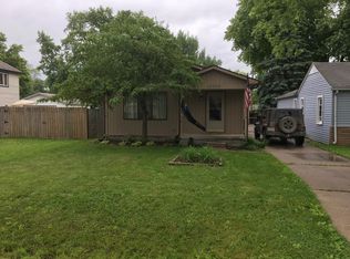 16329 Jackson St, Taylor, MI 48180