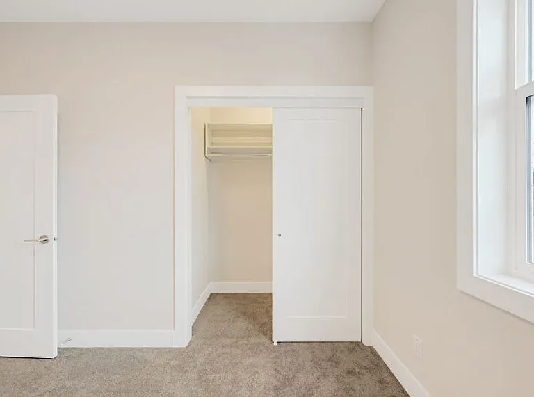 710 Catherine St — Photo 13