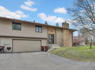 30171 Olinda Trl, Lindstrom, MN 55045