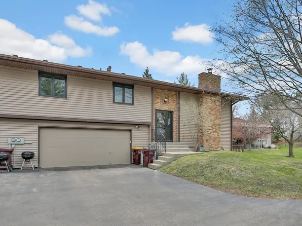 30171 Olinda Trl, Lindstrom, MN 55045