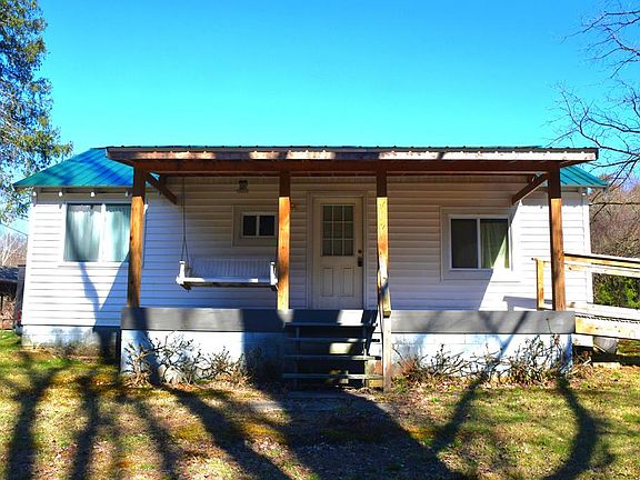 2nd image of 135 Tippy Ln