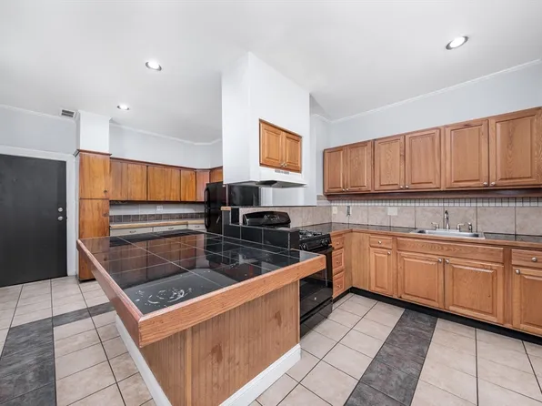 51 Shurtleff St #3, Chelsea, MA 02150