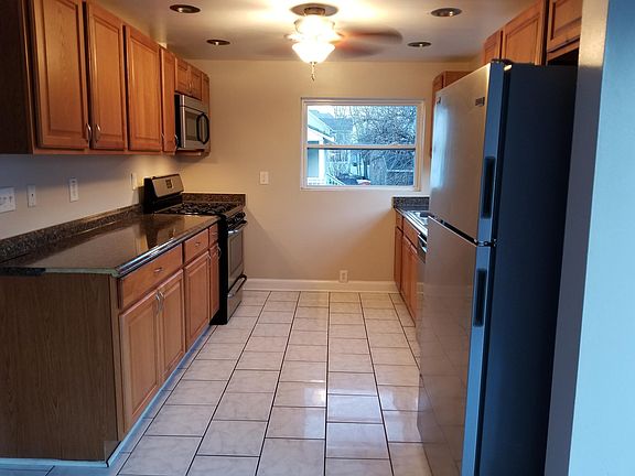 2nd image of 1325 W Ocean View Ave #1