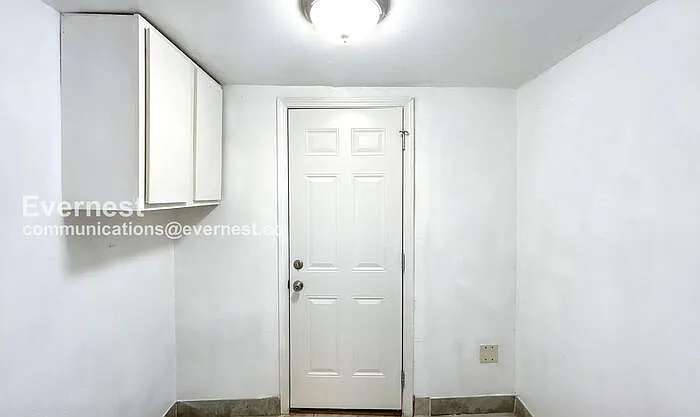 761 Whitney Ave — Photo 14