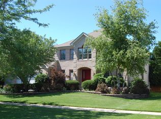 1243 Cromwell Ln, Naperville, IL
