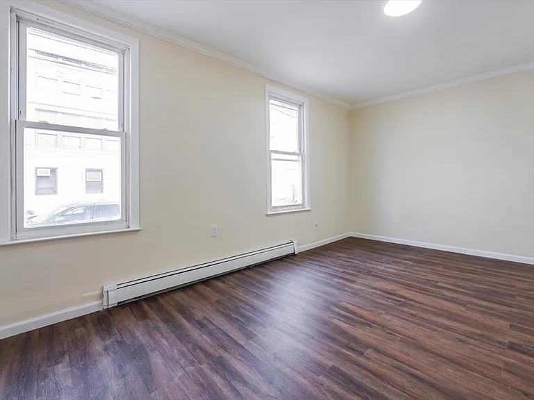 97 Saint Pauls Ave #1A — Photo 13