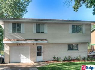23707 Oak St, Waterloo, NE 68069