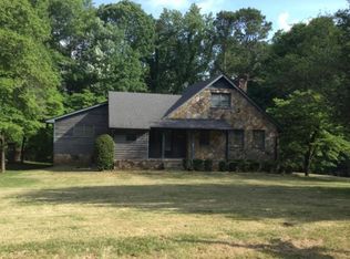 1202 Phillips Dr, Dalton, GA 30720