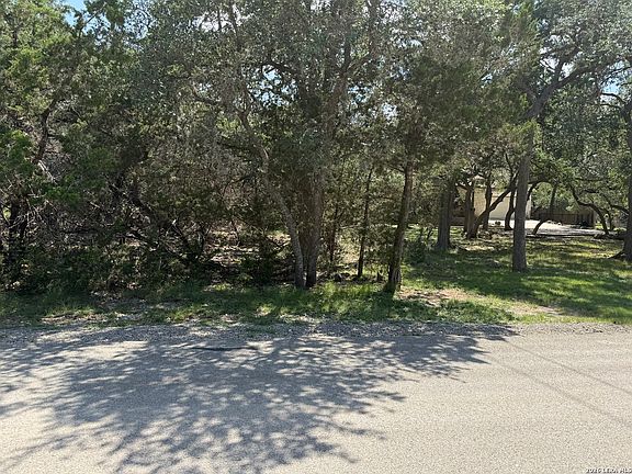 4th image of 814 CYPRESS PASS RD LOT 15