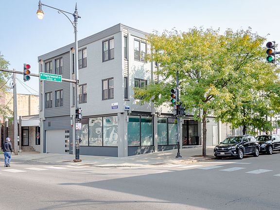 2nd image of 1554 W Hollywood Ave #1554-203