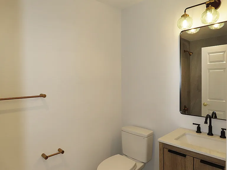 124 Brownville St — Photo 10