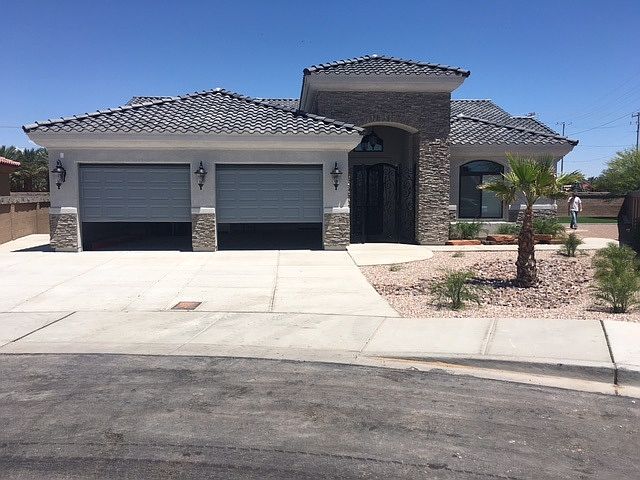 1st image of 3613 S Plowman Dr