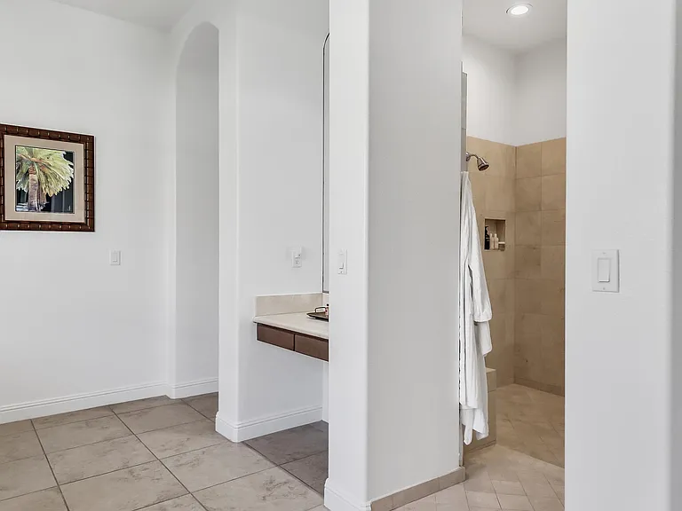 51075 Marbella Ct — Photo 37