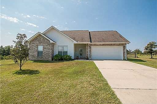 1st image of 26 Trace Dr