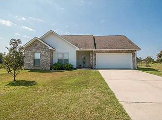 26 Trace Dr, Mchenry, MS 39561