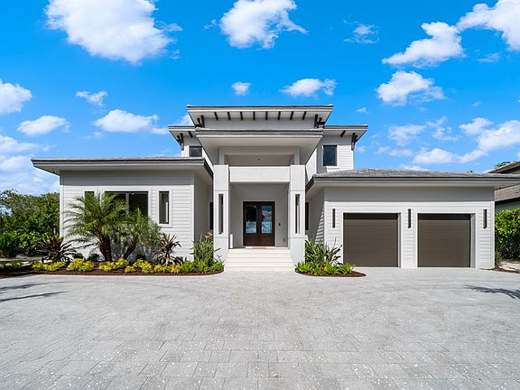 4th image of 43 Cardinal Ln