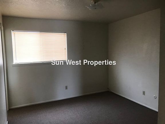 4th image of 1000 Walnut Dr APT 3