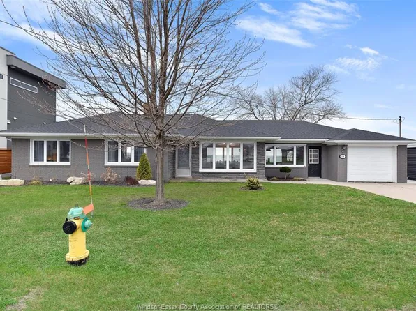 208 Robson Rd, Leamington, ON N8H 5R2