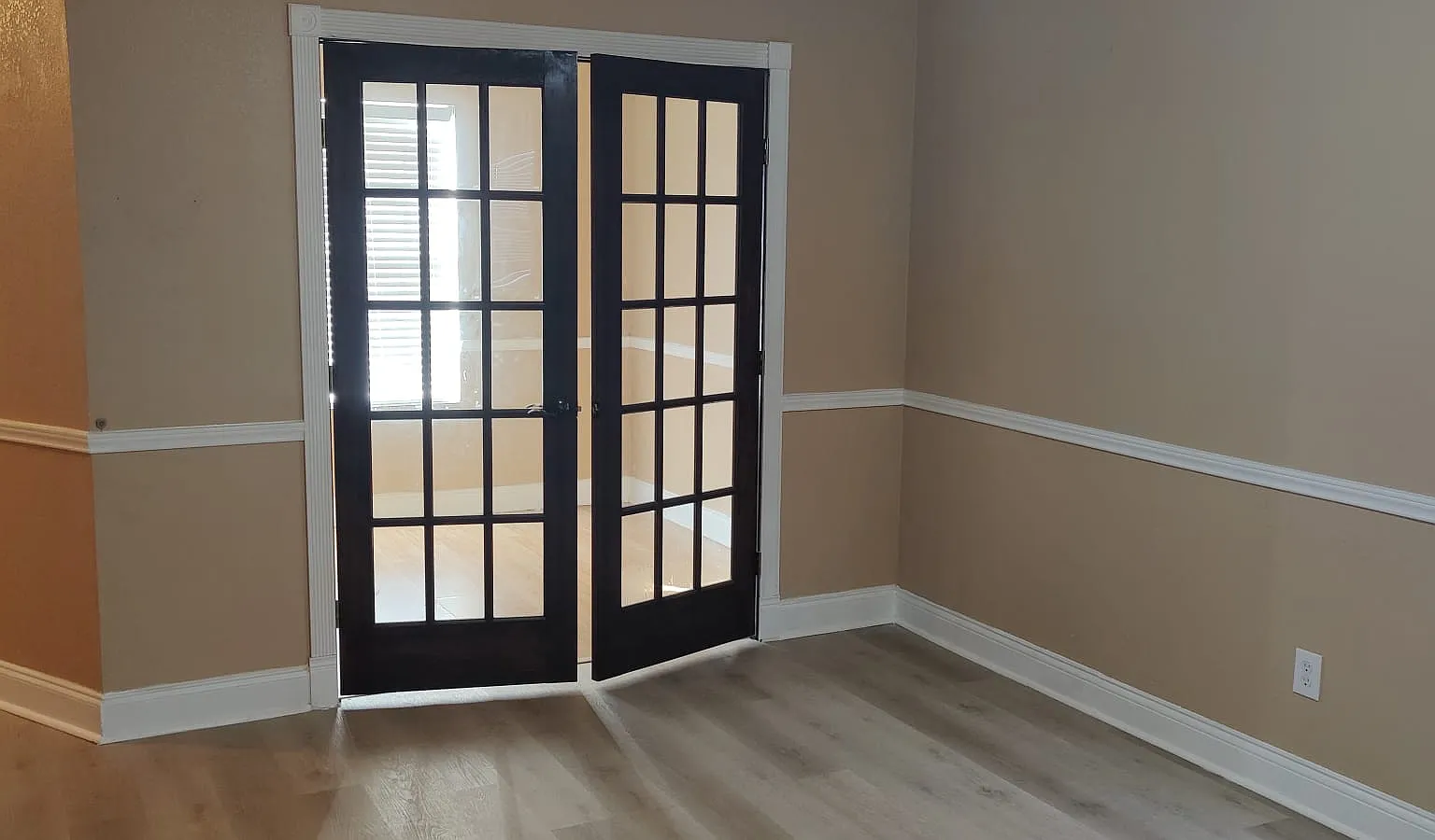 4 bed, 2.5 bath, 2870 sqft, $2,900 — Photo 3