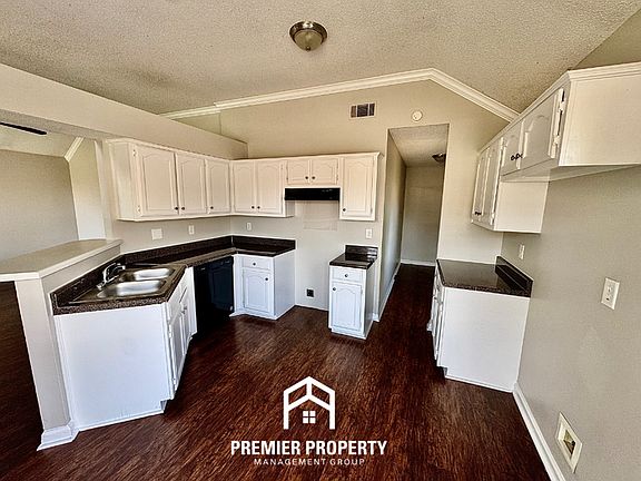 5th image of 5340 Village Oak Cv