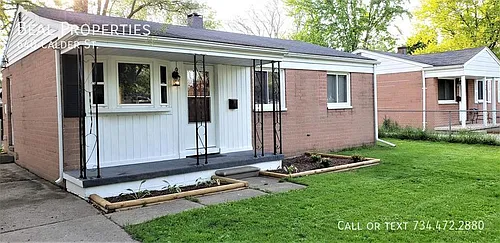 640 Calder St Photo 1
