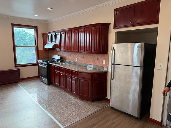 3rd image of 111-03 Rockaway Blvd #2F