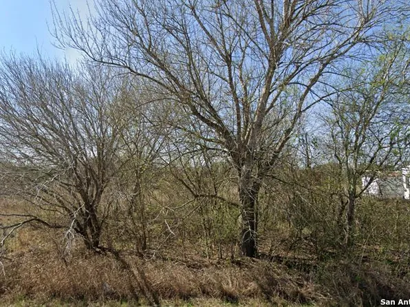 205 Benito, Beeville 78102