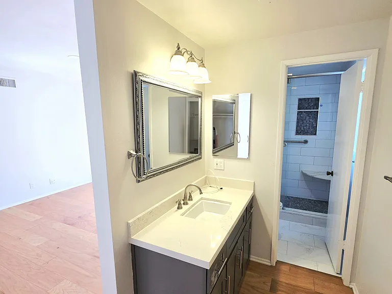 18410 Gifford St — Photo 14