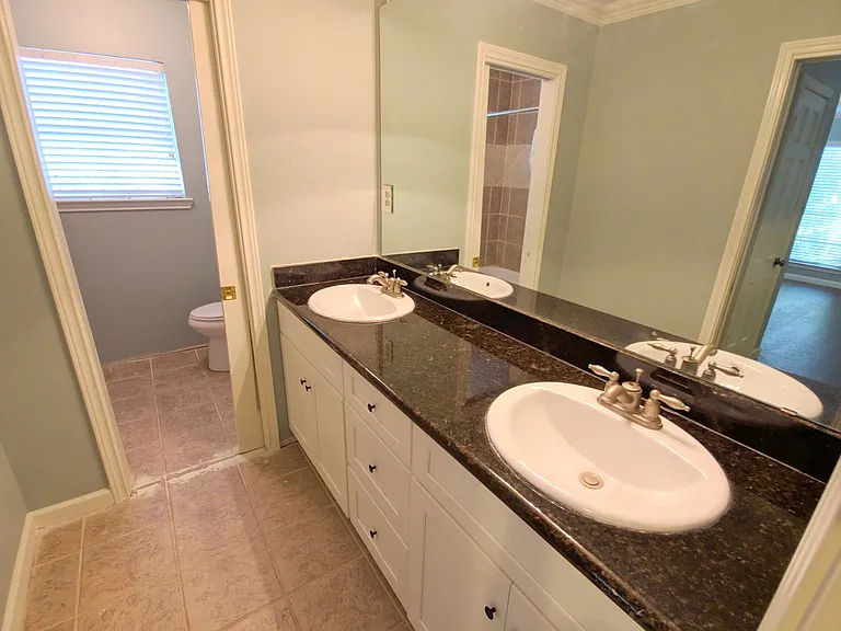 139 Haversham Dr — Photo 17