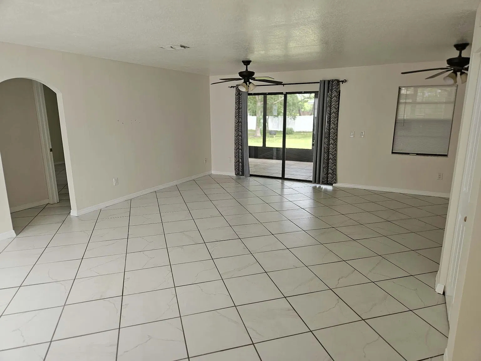 3 bed, 1780 sqft, $2,300 — Photo 2