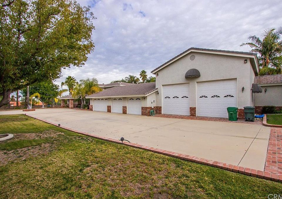 1st image of 3001 Garretson Ave