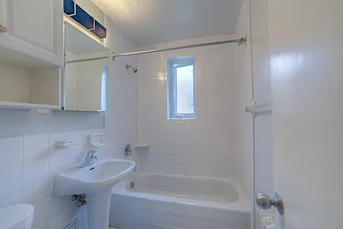 118 Montgomery Ave — Photo 31
