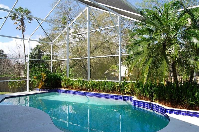 2nd image of 920 Palm Cove Dr
