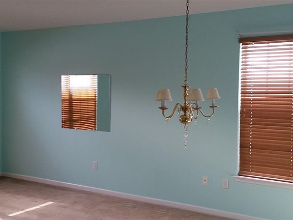 5th image of 147 Saint Georges Dr
