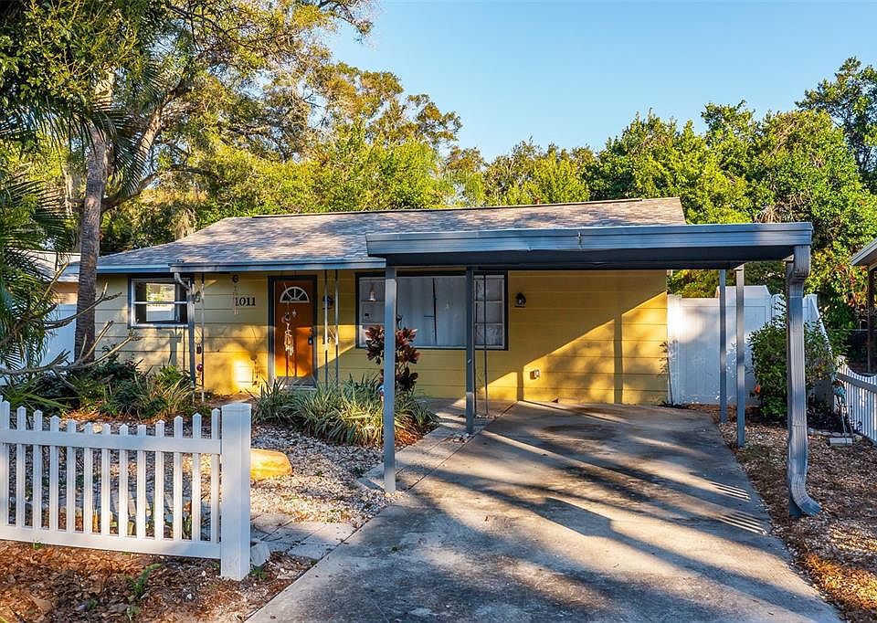 1st image of 1011 Park Dr