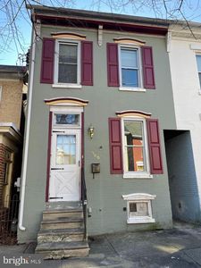 366 Cherry St, Pottstown, PA, 19464